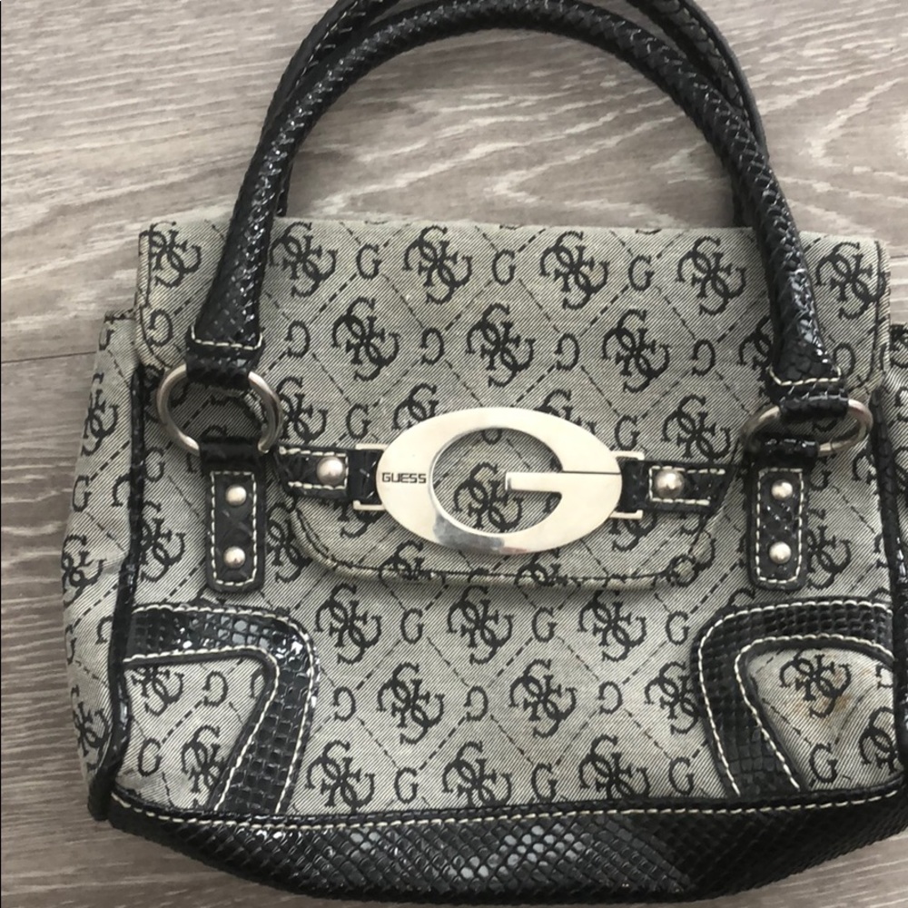 Guess black purse